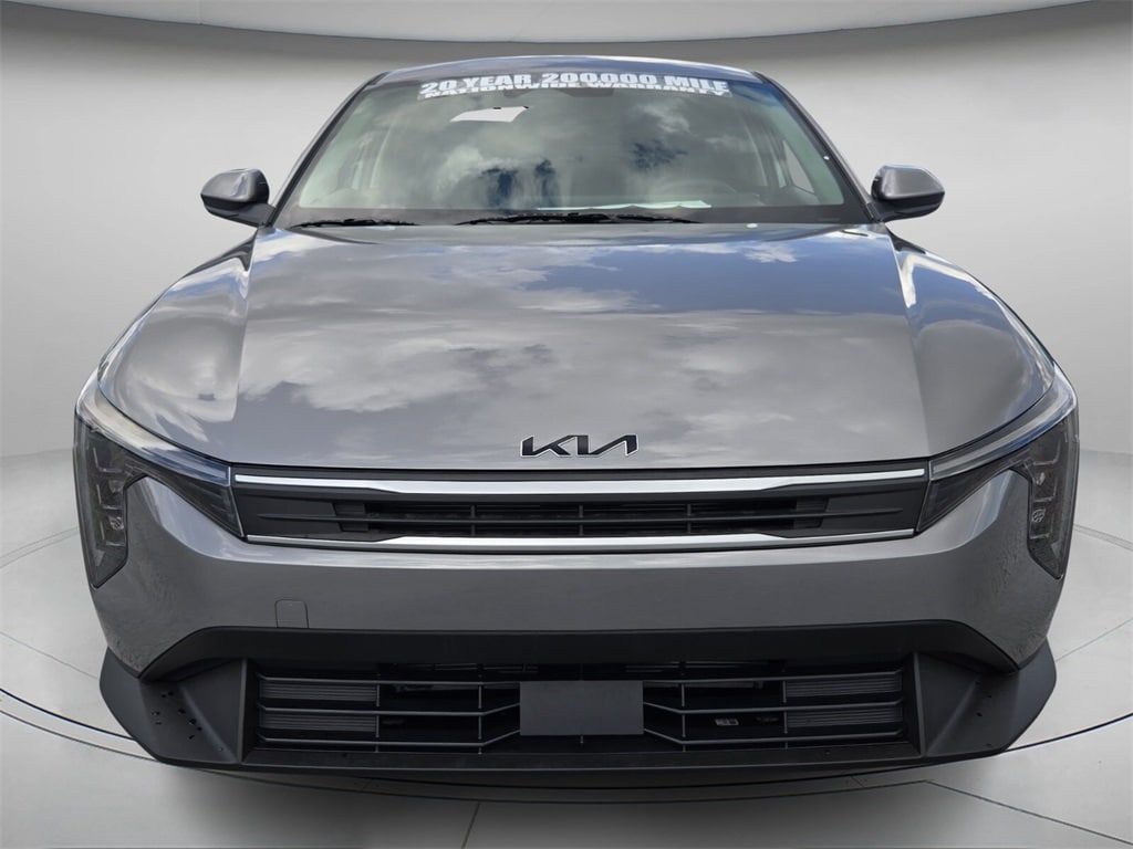 New 2025 Kia K4 LXS Sedan