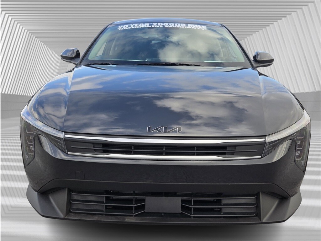 New 2025 Kia K4 LX Sedan