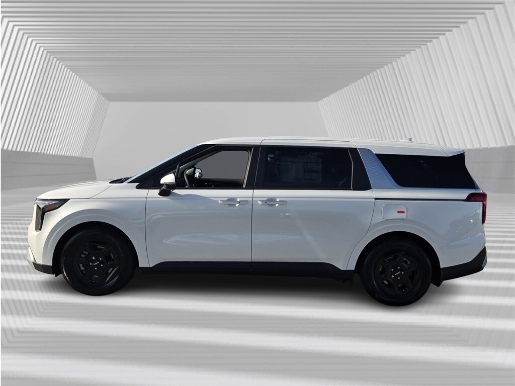 2026 Kia Carnival LX photo 2