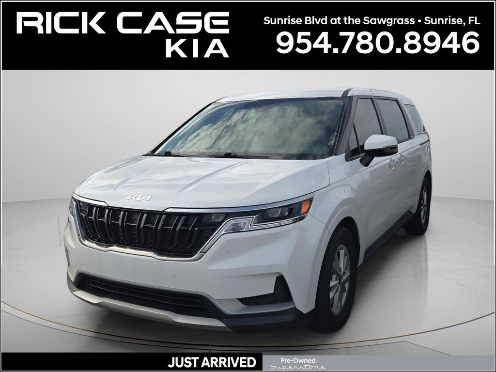 2023 Kia Sedona LX Seat Pkg's photo