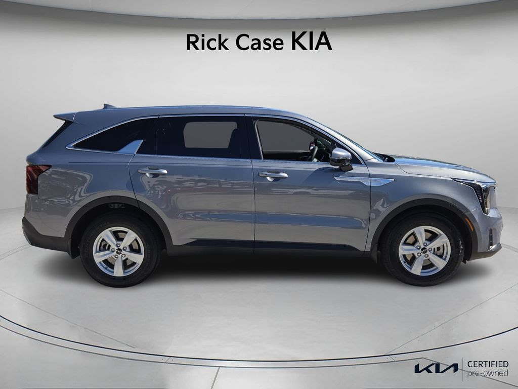 Certified 2025 Kia Sorento LX SUV