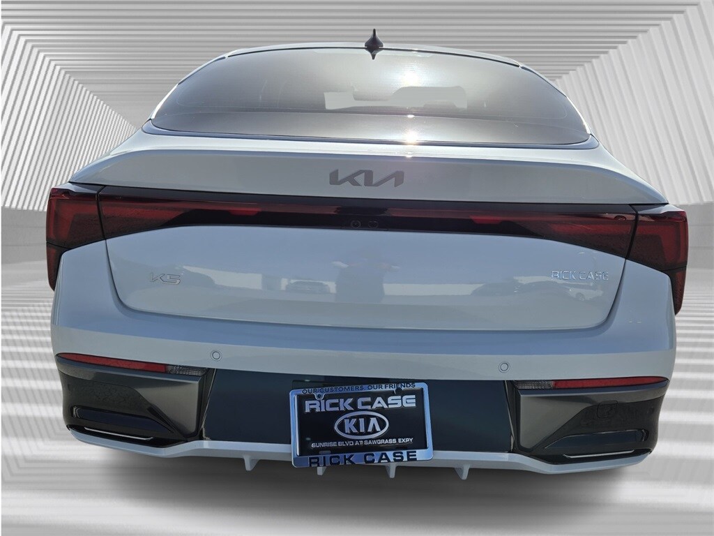 2026 Kia K5 EX photo 4