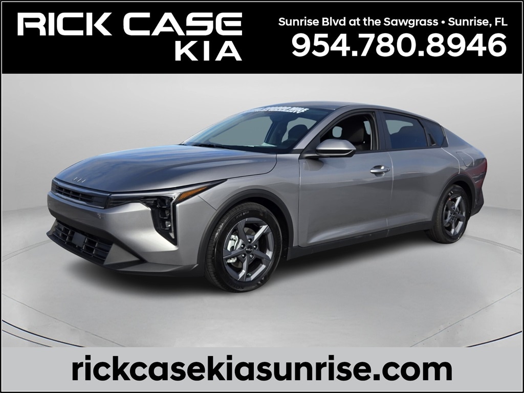 2025 Kia K4 LXS's photo