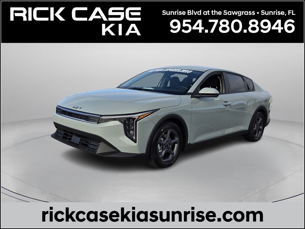 New 2025 Kia K4 LXS Sedan