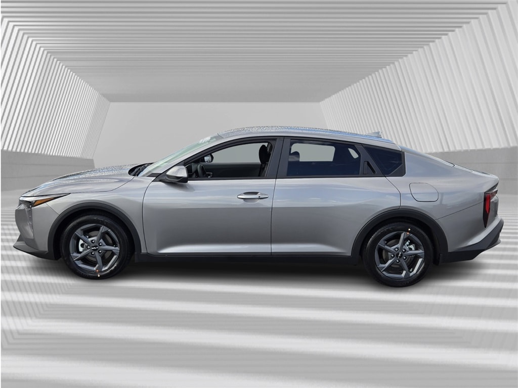New 2025 Kia K4 LXS Sedan