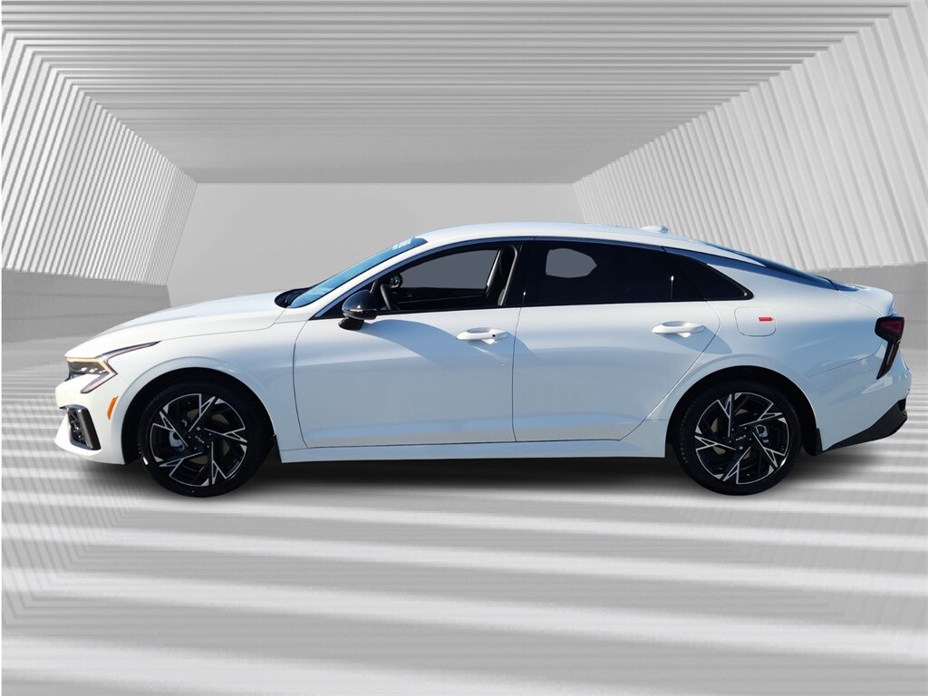 2026 Kia K5 GT-Line photo 2