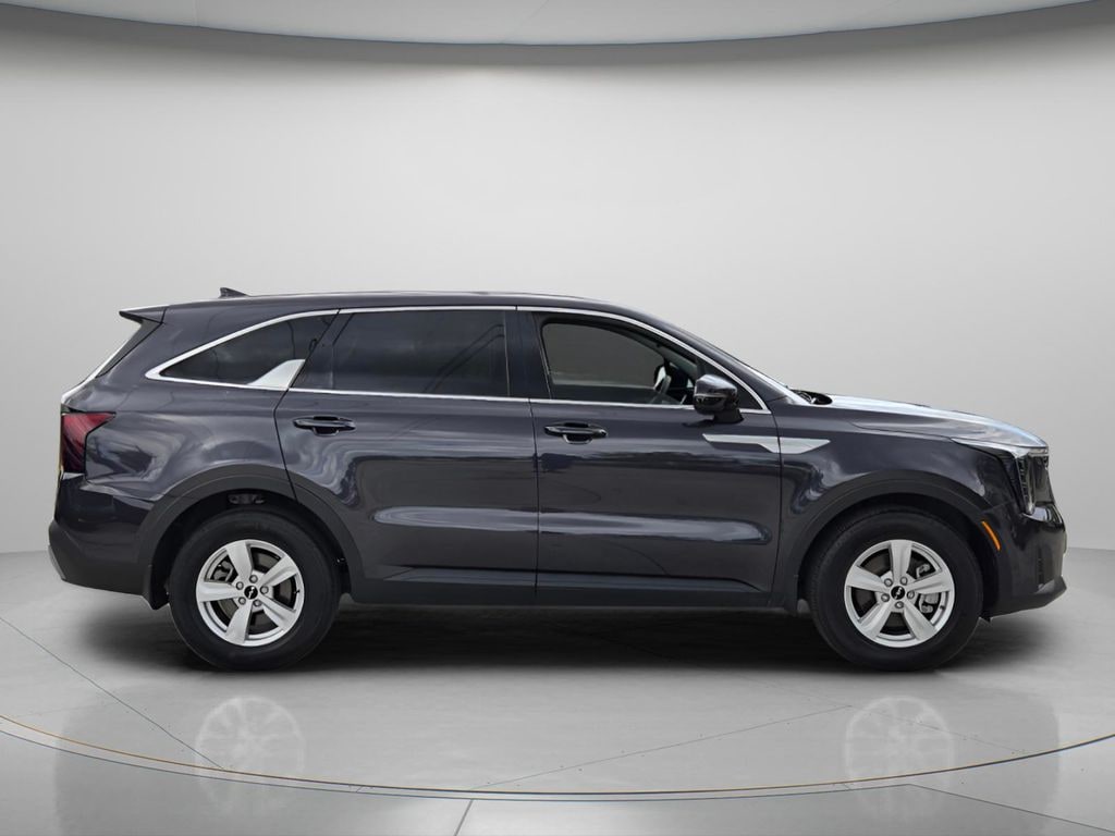 New 2025 Kia Sorento LX SUV