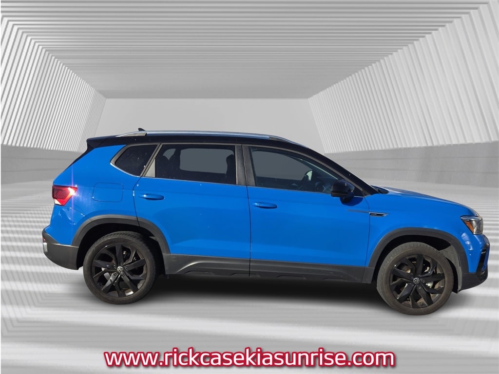 Used 2023 Volkswagen Taos 1.5T SE SUV