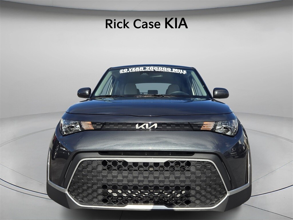 2025 Kia Soul LX photo 3