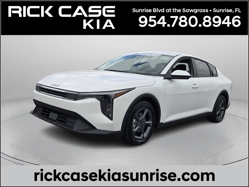 2025 Kia K4 LXS's photo