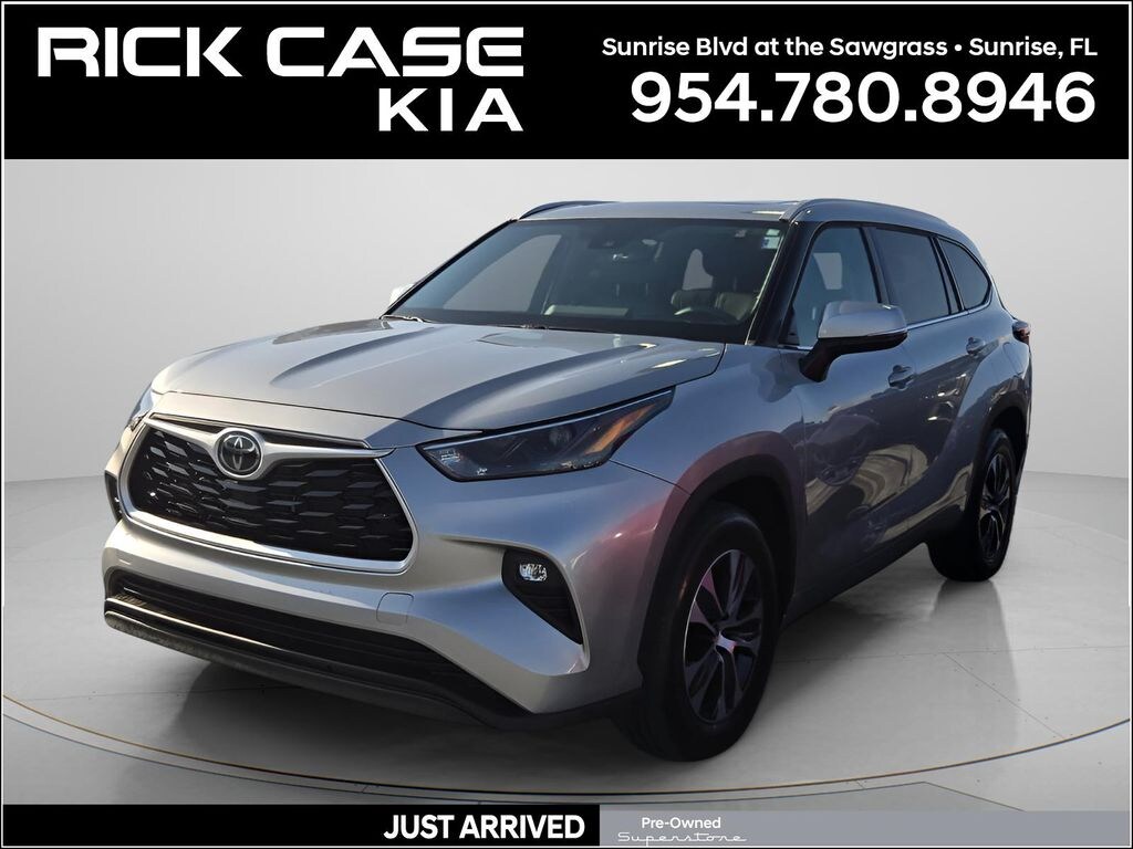 Used 2023 Toyota Highlander XLE SUV