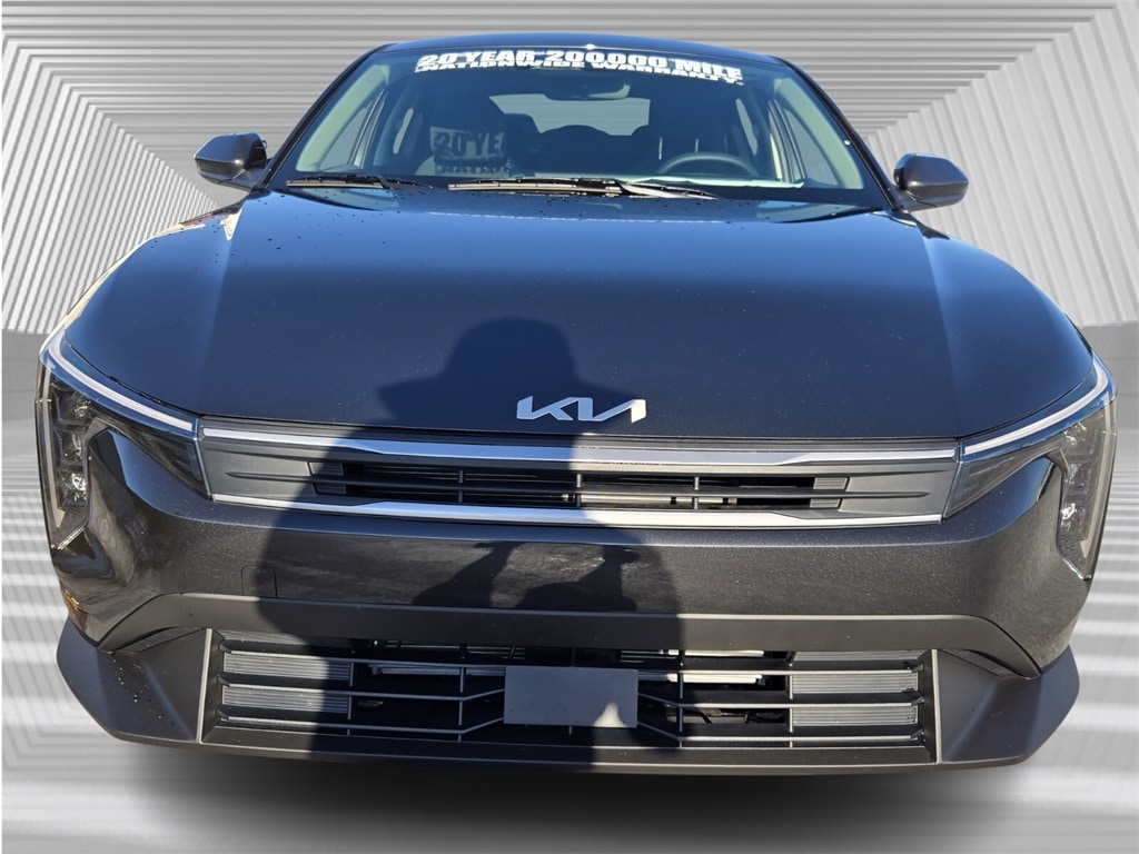 New 2025 Kia K4 LX Sedan