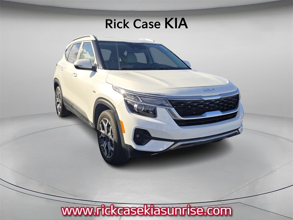 Used 2022 Kia Seltos EX SUV
