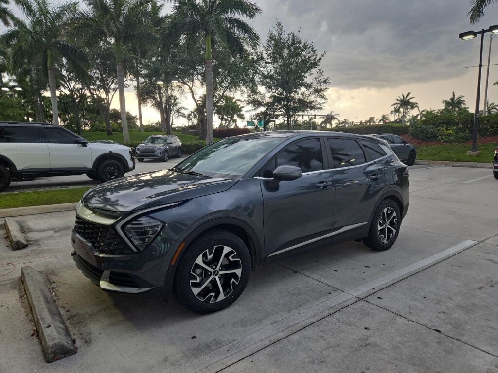 Certified 2025 Kia Sportage EX SUV