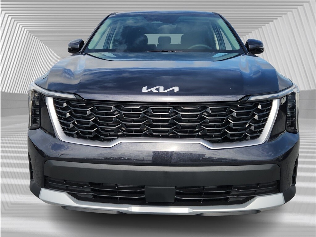 2025 Kia Sorento LX photo 2