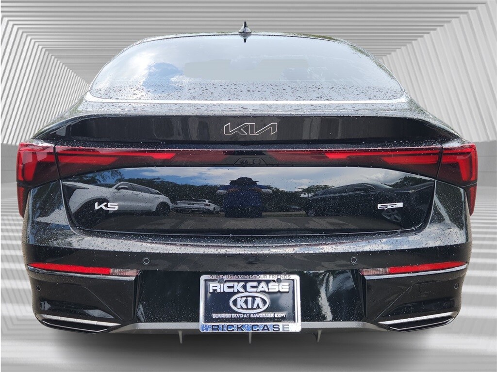 2025 Kia K5 GT-Line photo 4