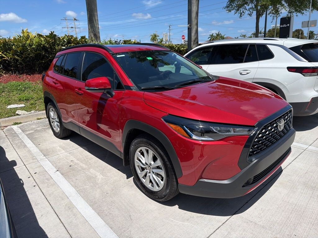 Used 2024 Toyota Corolla Cross LE SUV