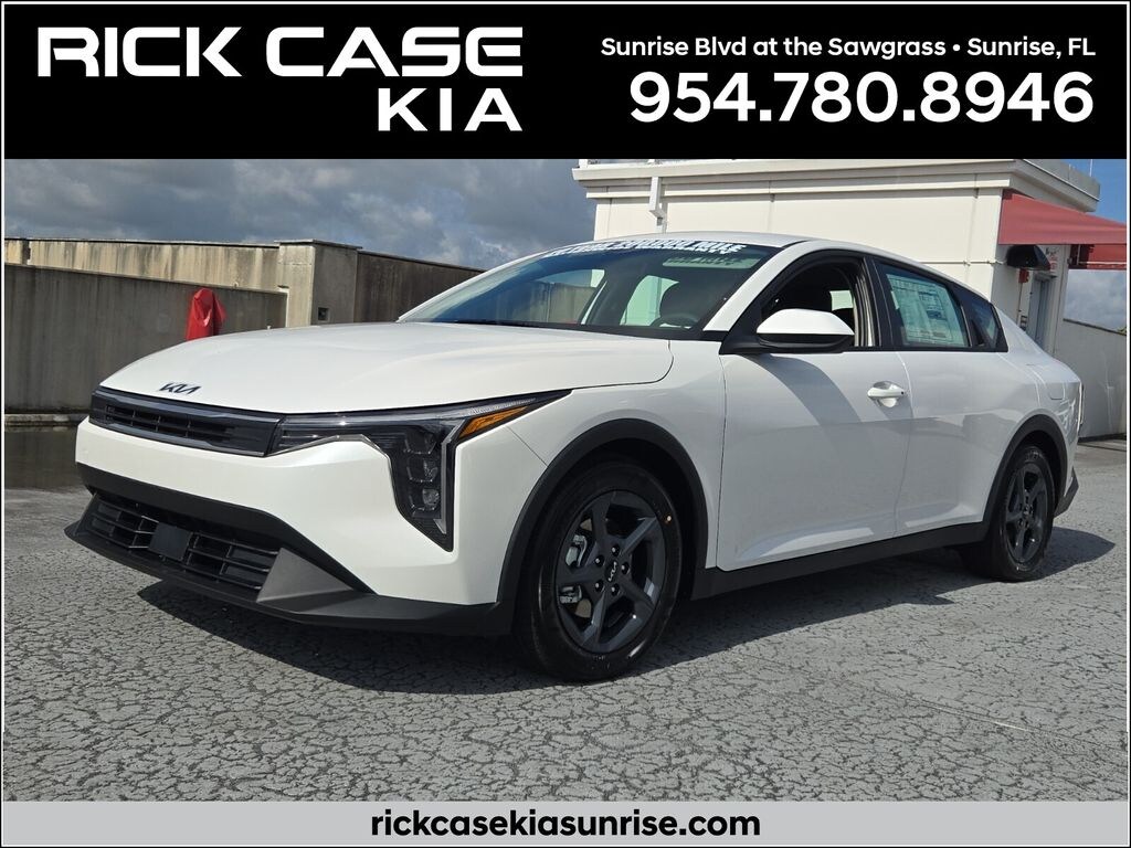 New 2026 Kia K4 LXS Sedan