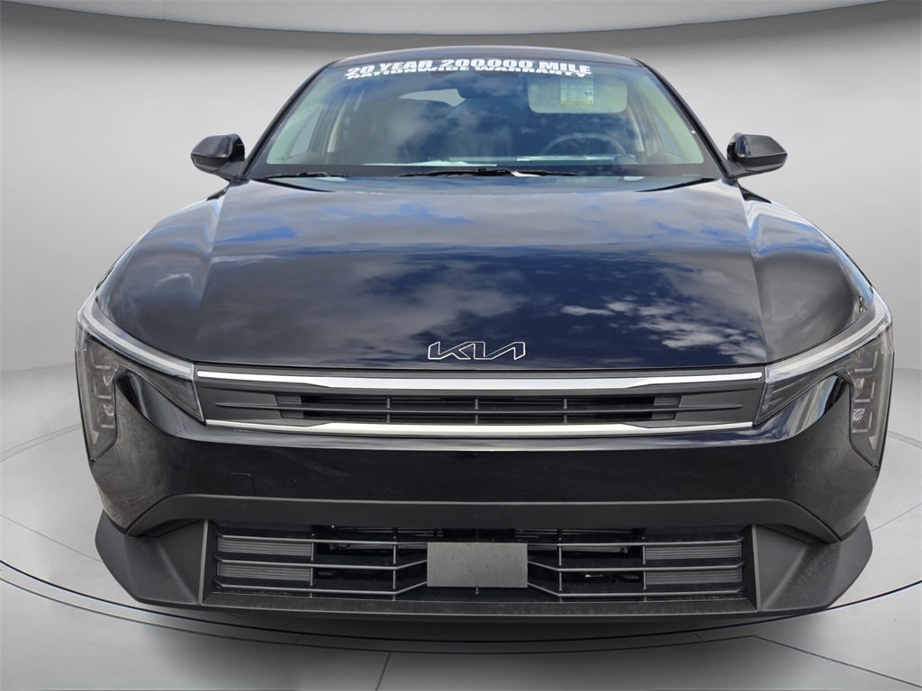 New 2025 Kia K4 LXS Sedan