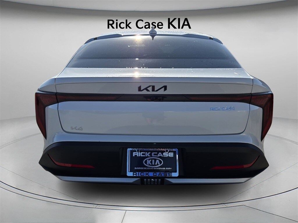 New 2025 Kia K4 LXS Sedan