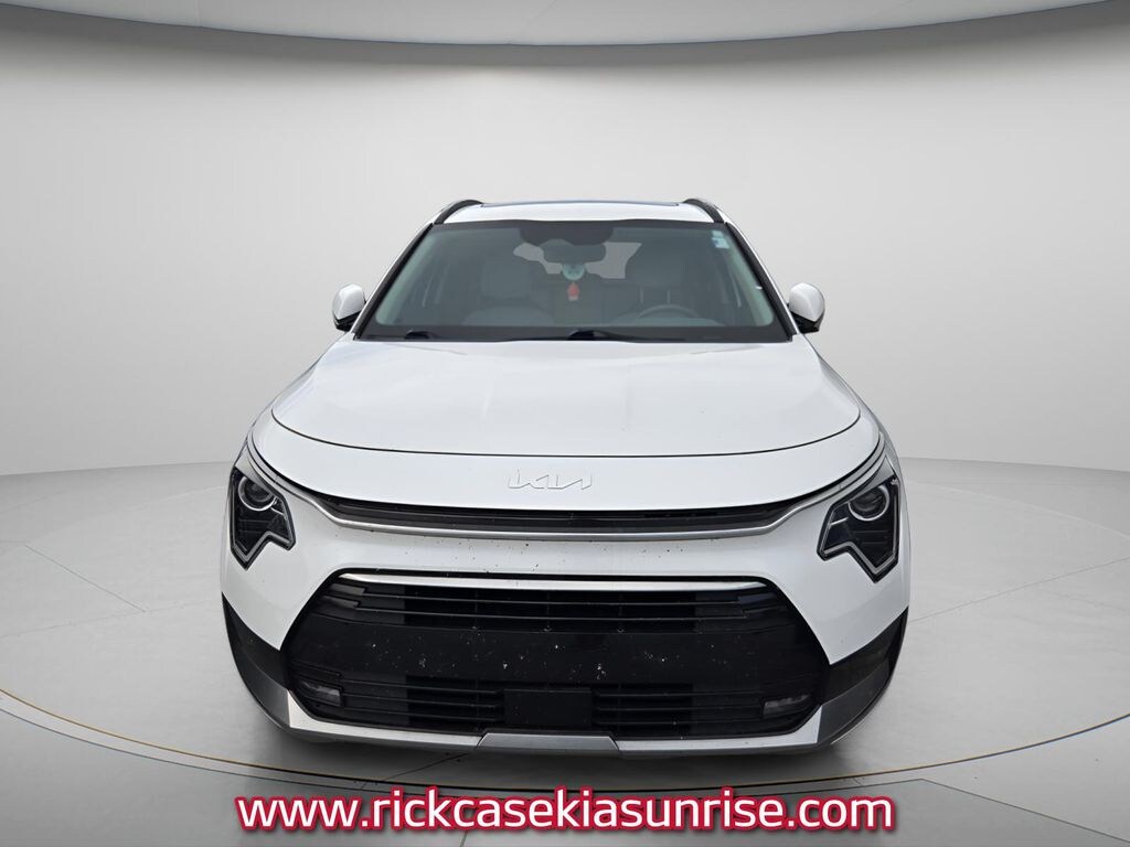 Certified 2023 Kia Niro EX Touring SUV
