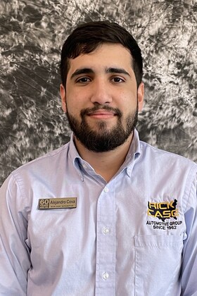 Staff member Alejandro Cova from 57ee1634f98c