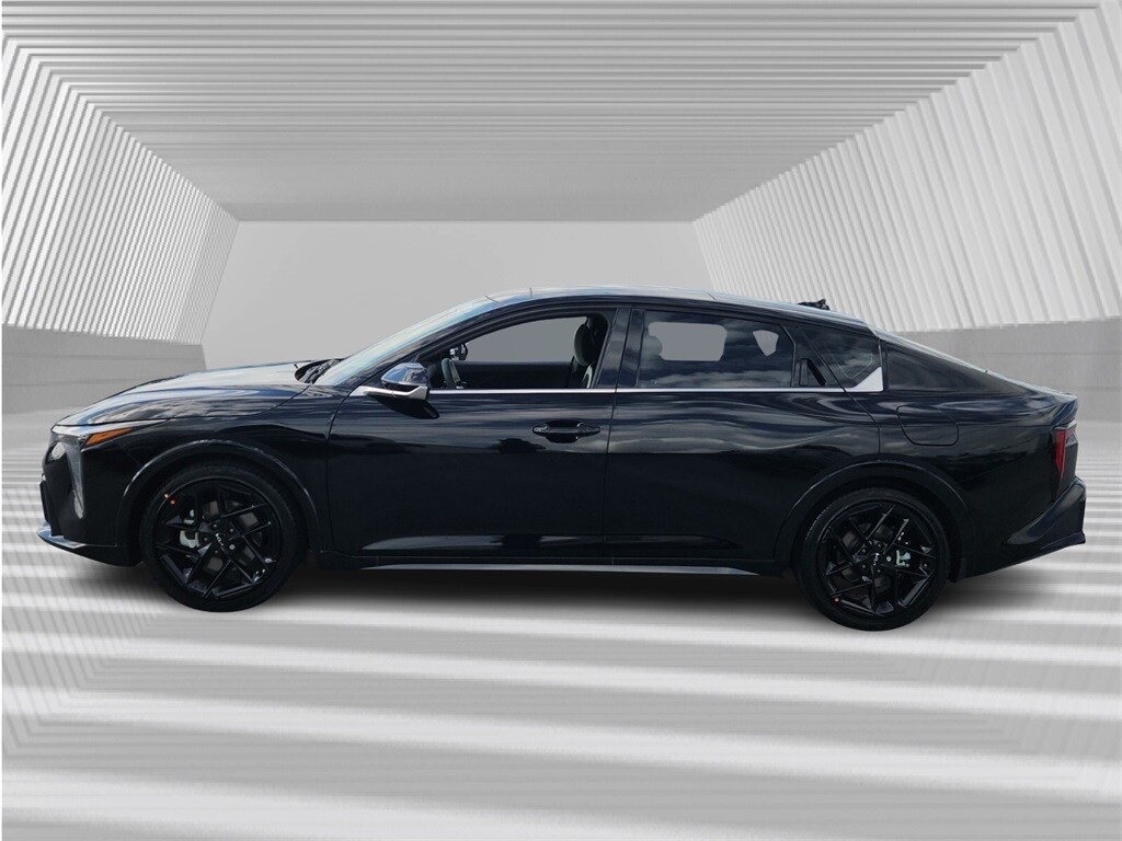2025 Kia K4 GT-Line Turbo photo 2