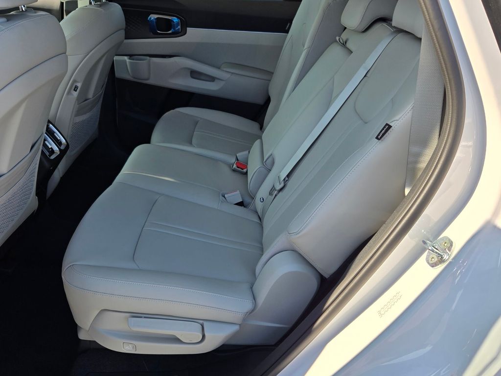 2026 Kia Sorento EX - Photo 8