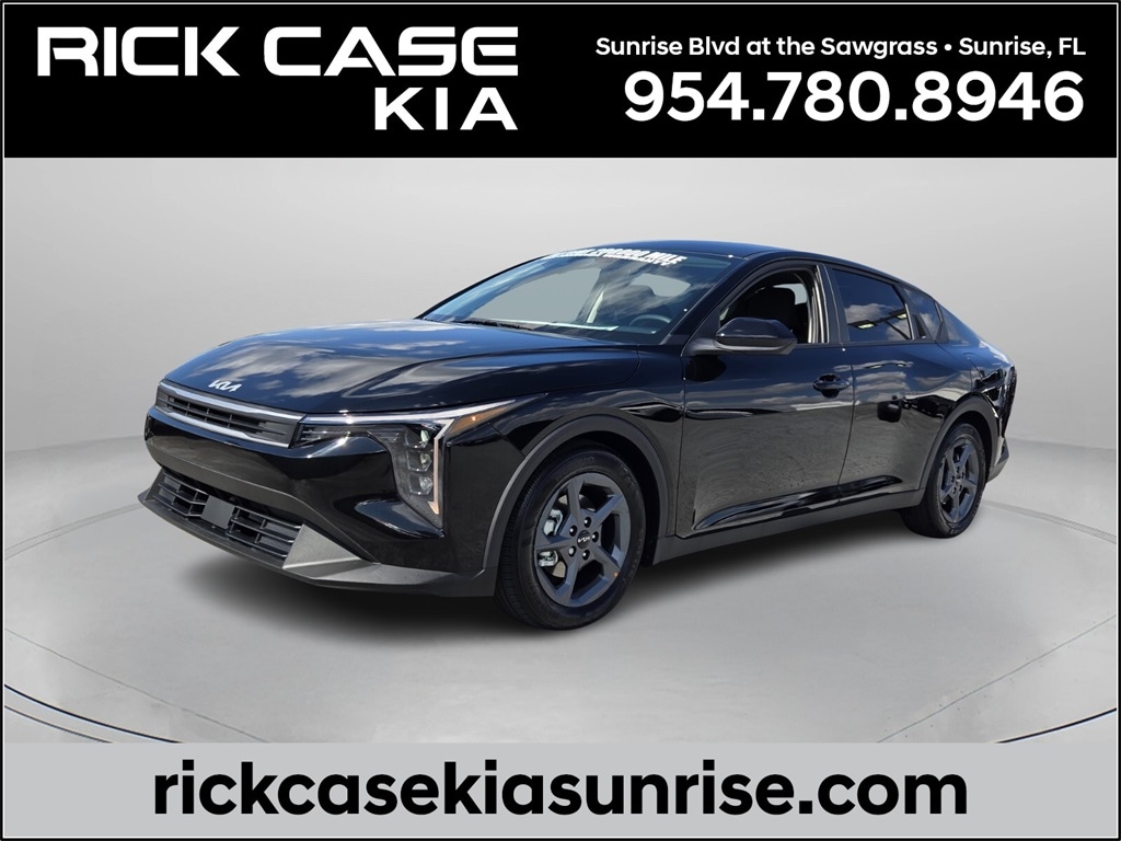 2025 Kia K4 LXS's photo