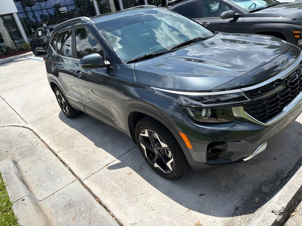 Certified 2024 Kia Seltos EX SUV