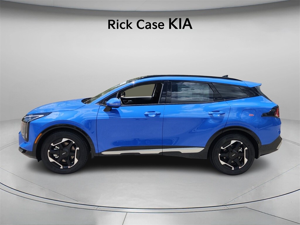 2026 Kia Sportage SX photo 2