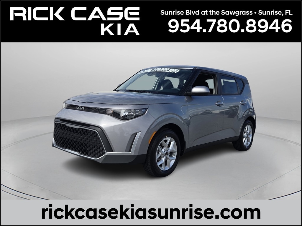 2025 Kia Soul LX's photo