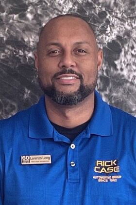 Staff member Lorenzo Long from 1544001ce910