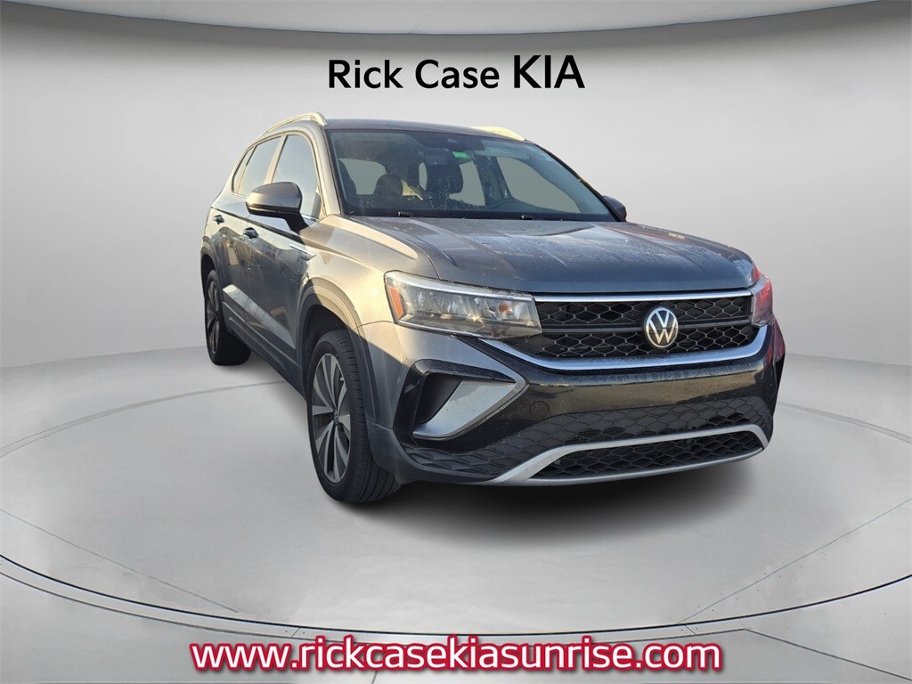 Used 2023 Volkswagen Taos 1.5T SE SUV