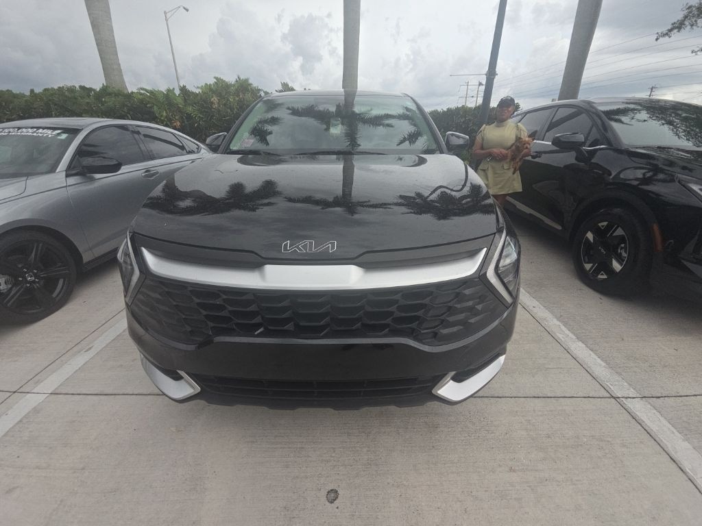 Certified 2025 Kia Sportage LX SUV