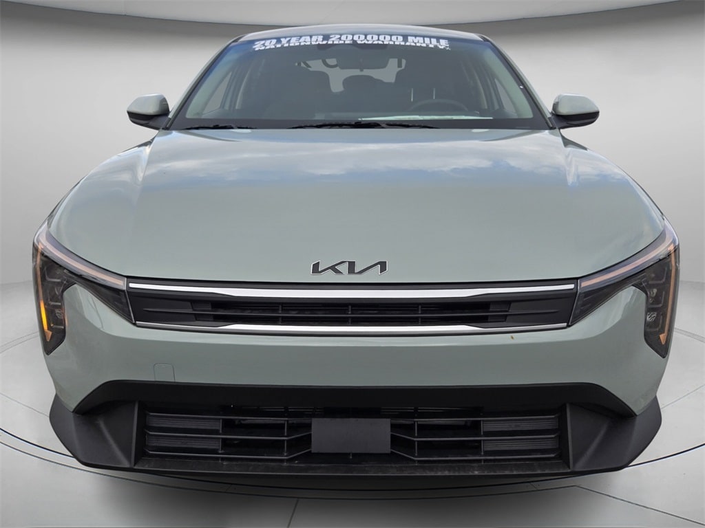 New 2025 Kia K4 LXS Sedan