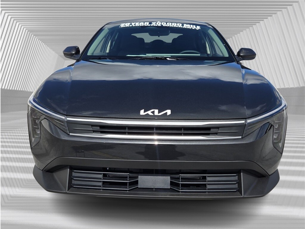 2025 Kia K4 LX photo 3