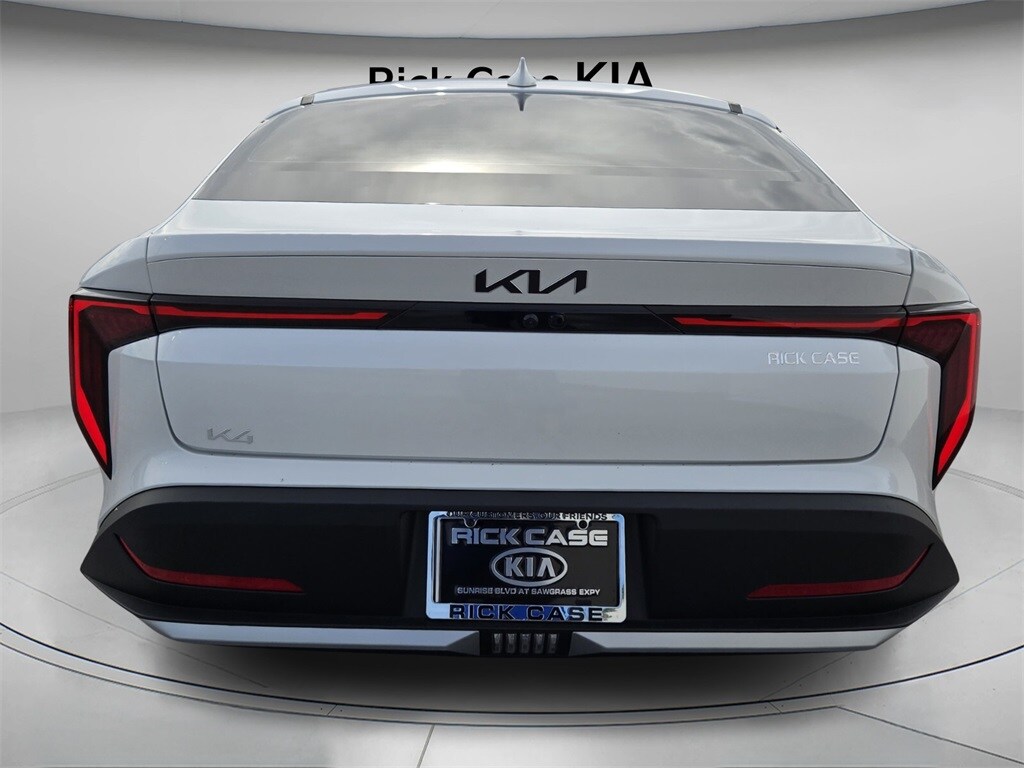 New 2025 Kia K4 LXS Sedan