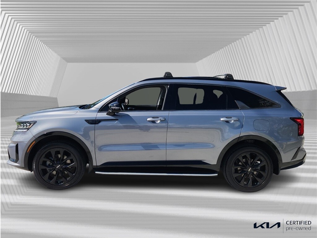 2022 Kia Sorento SX photo 2
