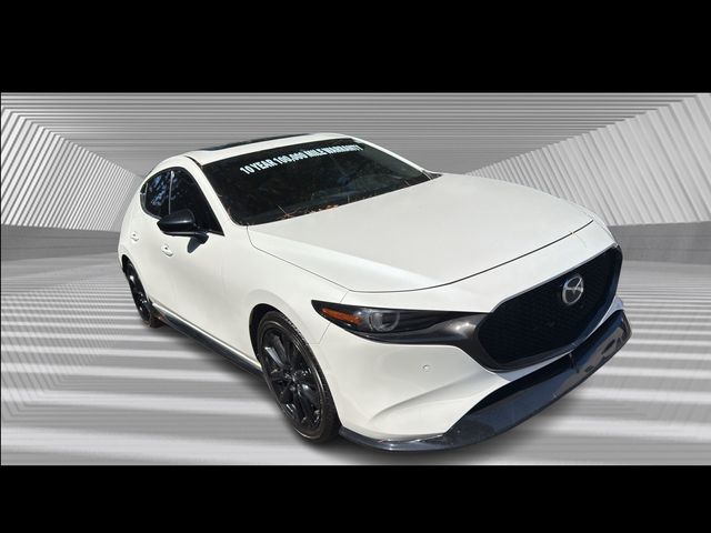 2022 Mazda Mazda3 Premium Plus photo 3