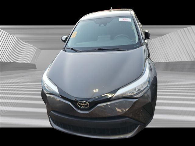 2021 Toyota C-HR LE photo 2