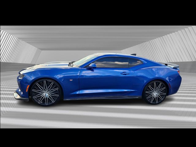 2018 Chevrolet Camaro 1LT photo 2