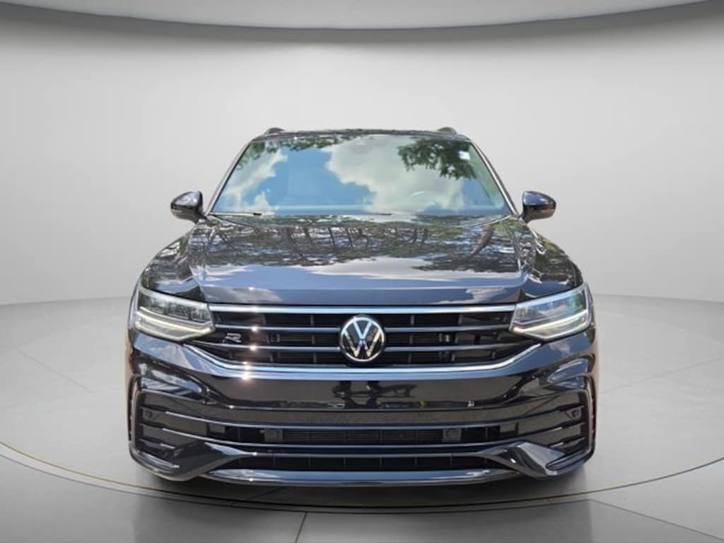 Used 2024 Volkswagen Tiguan 2.0T SE R-Line Black SUV