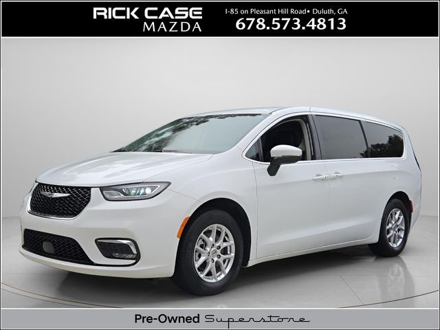 2023 Chrysler Pacifica Touring L's photo