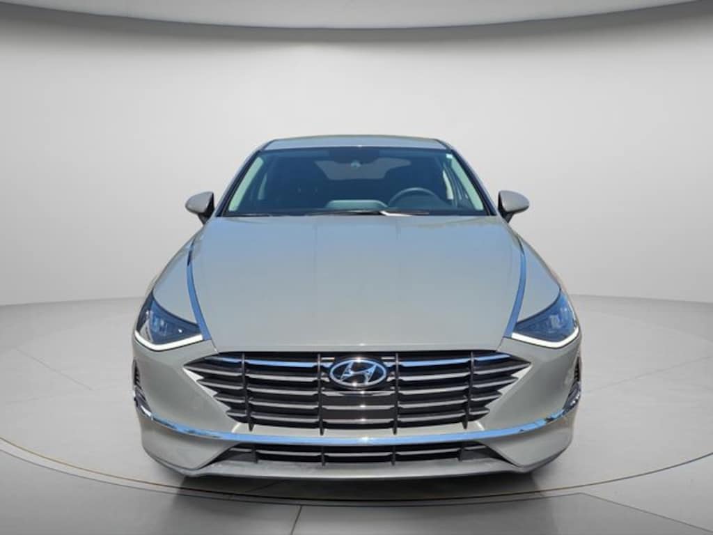 Used 2023 Hyundai Sonata SE Sedan
