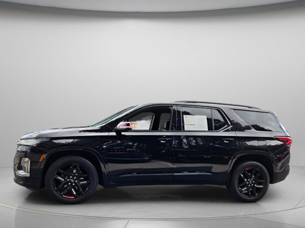 Used 2022 Chevrolet Traverse Premier SUV