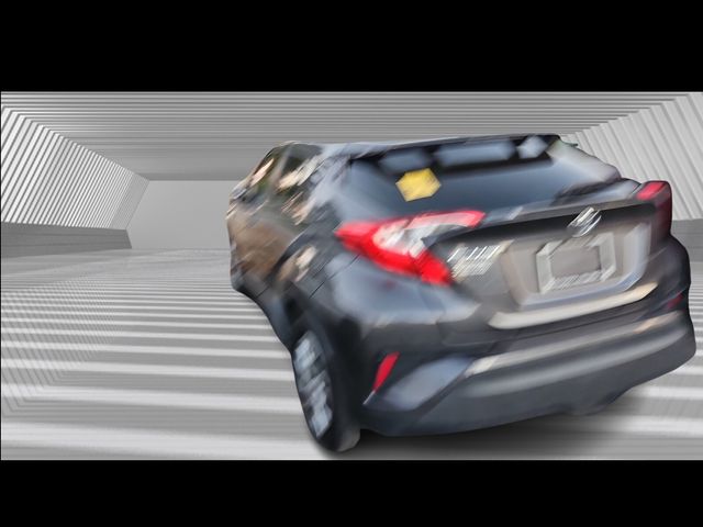 2021 Toyota C-HR LE photo 3