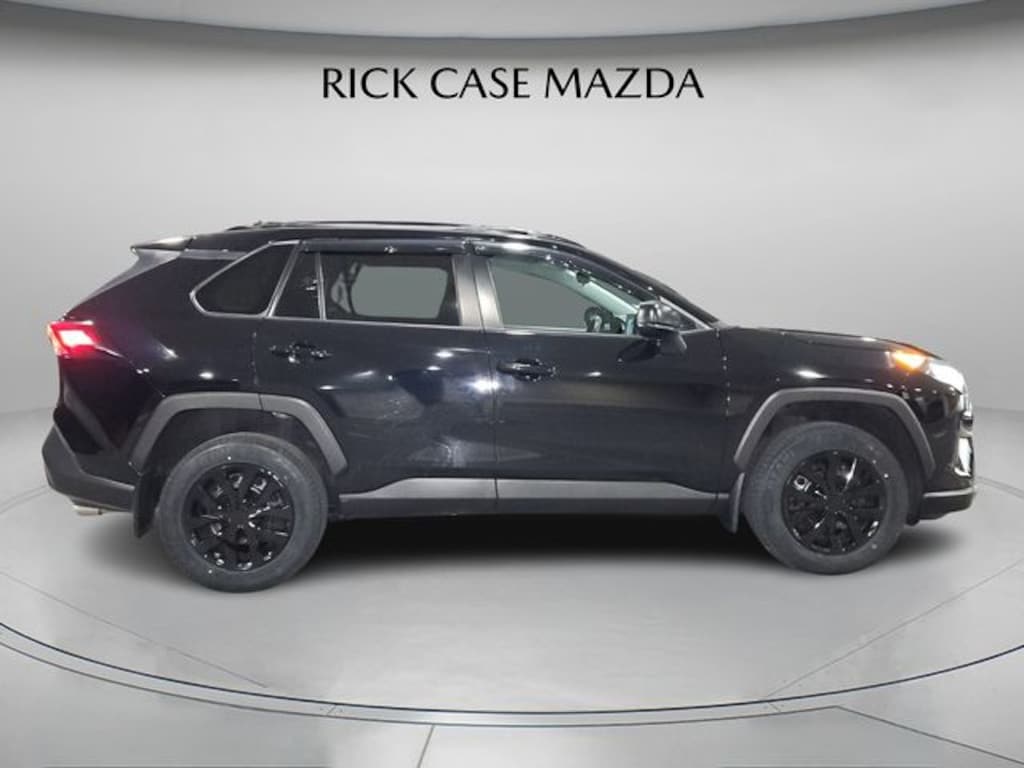 Used 2020 Toyota RAV4 LE SUV