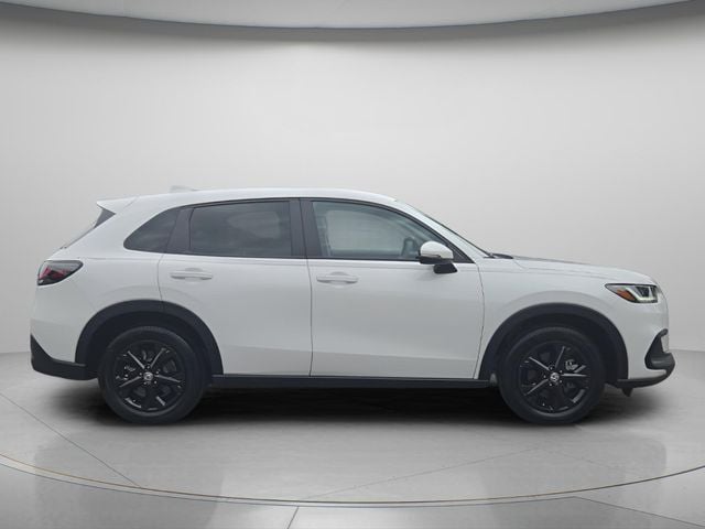 2026 Honda HR-V LX - Photo 9
