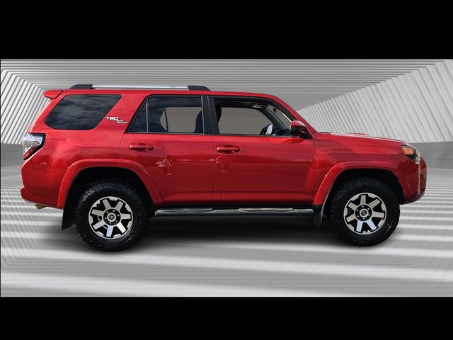 2018 Toyota 4Runner TRD Off-Road photo 3